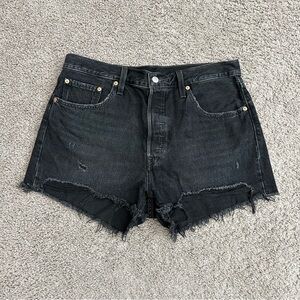 Levi's Short Womens Size W32 High Rise Distressed Denim Black